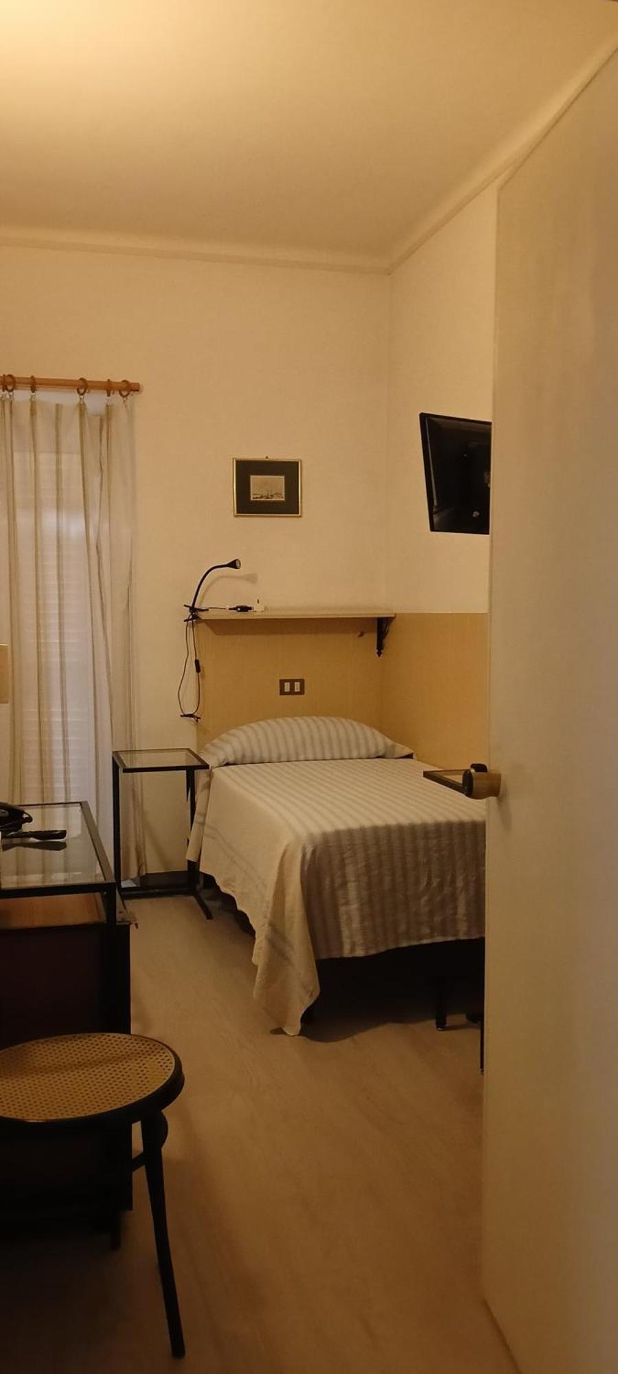 Piccolo Hotel Holiday Center Finale Ligure Zewnętrze zdjęcie