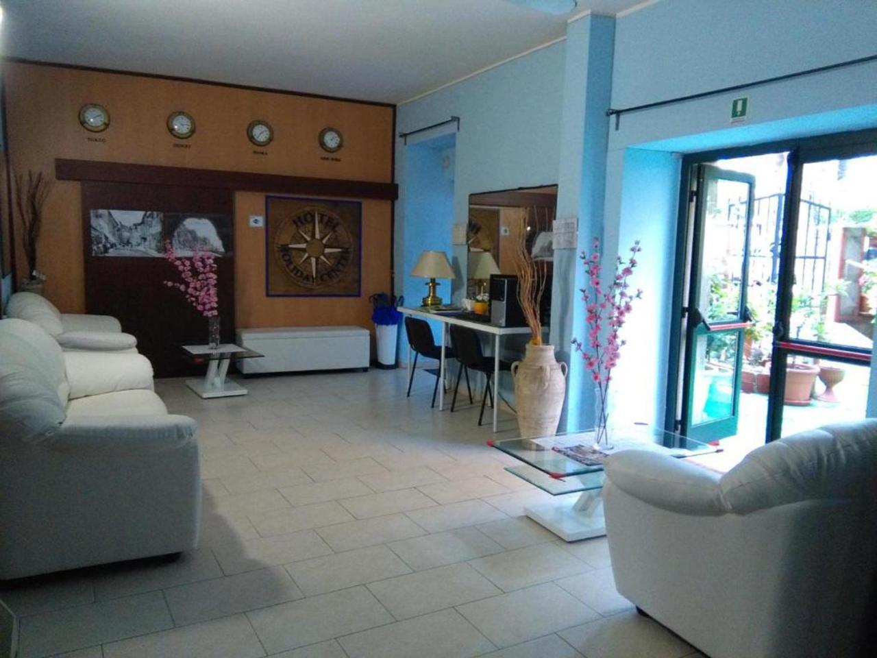 Piccolo Hotel Holiday Center Finale Ligure Zewnętrze zdjęcie