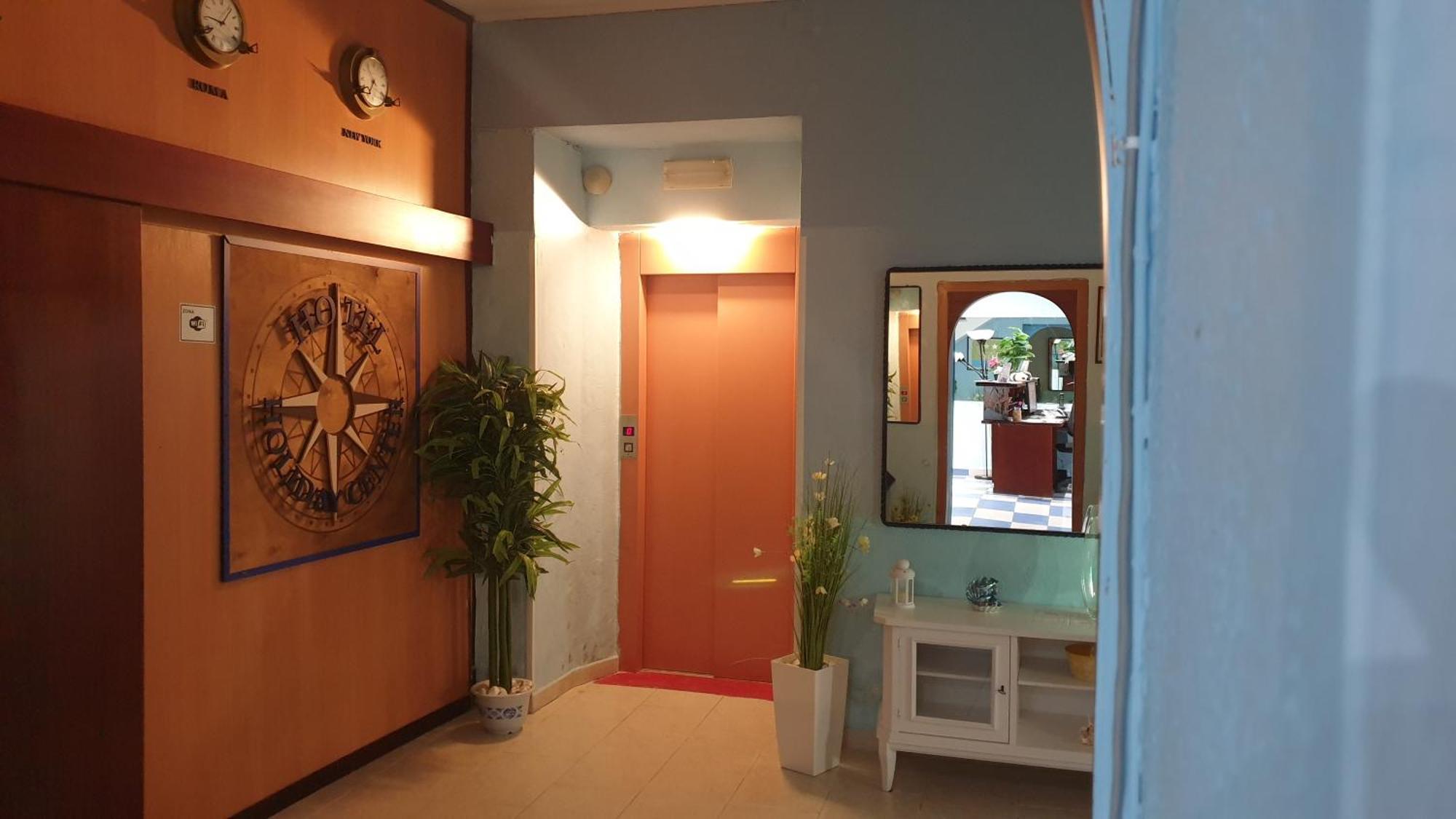 Piccolo Hotel Holiday Center Finale Ligure Zewnętrze zdjęcie