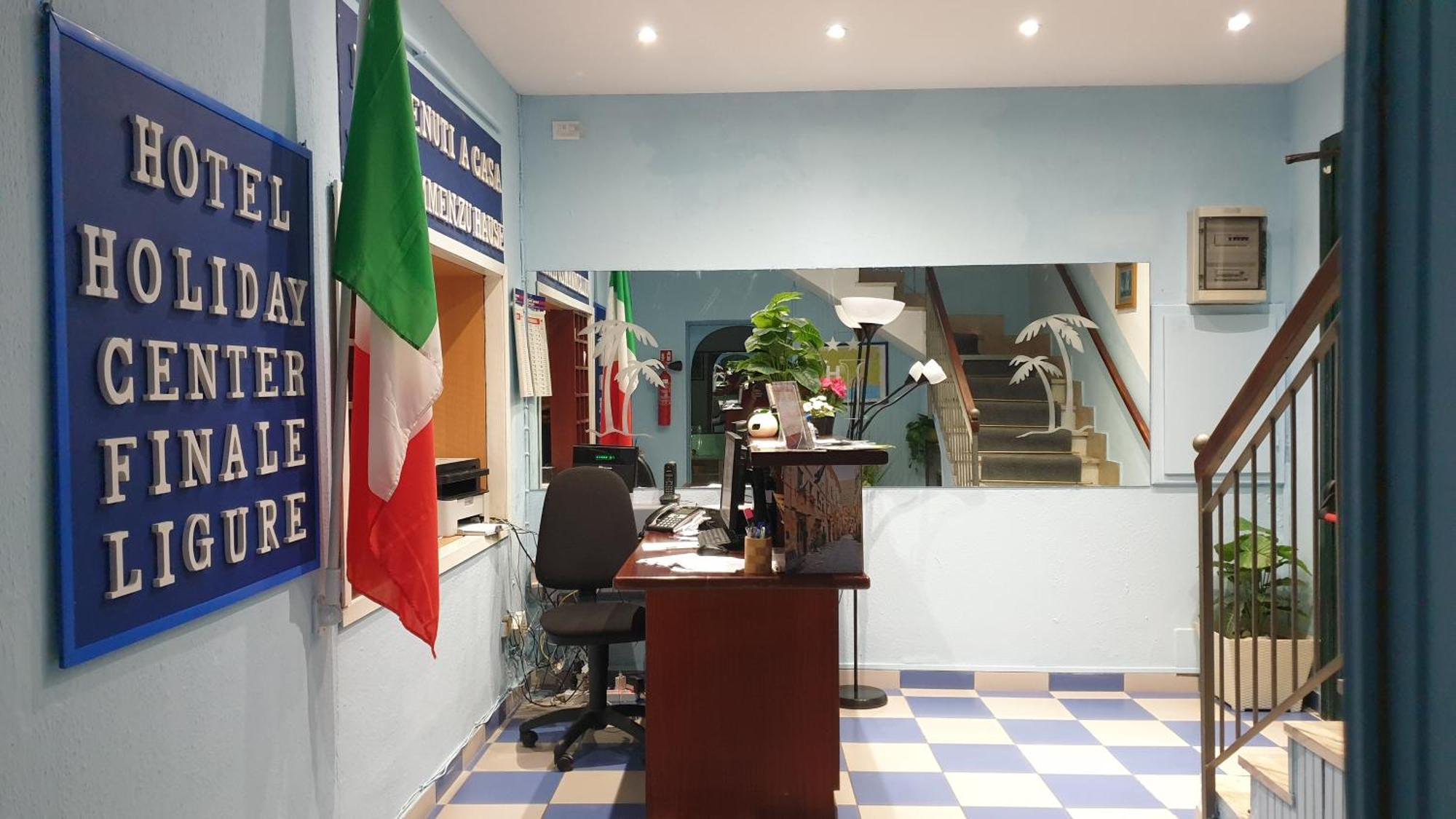 Piccolo Hotel Holiday Center Finale Ligure Zewnętrze zdjęcie