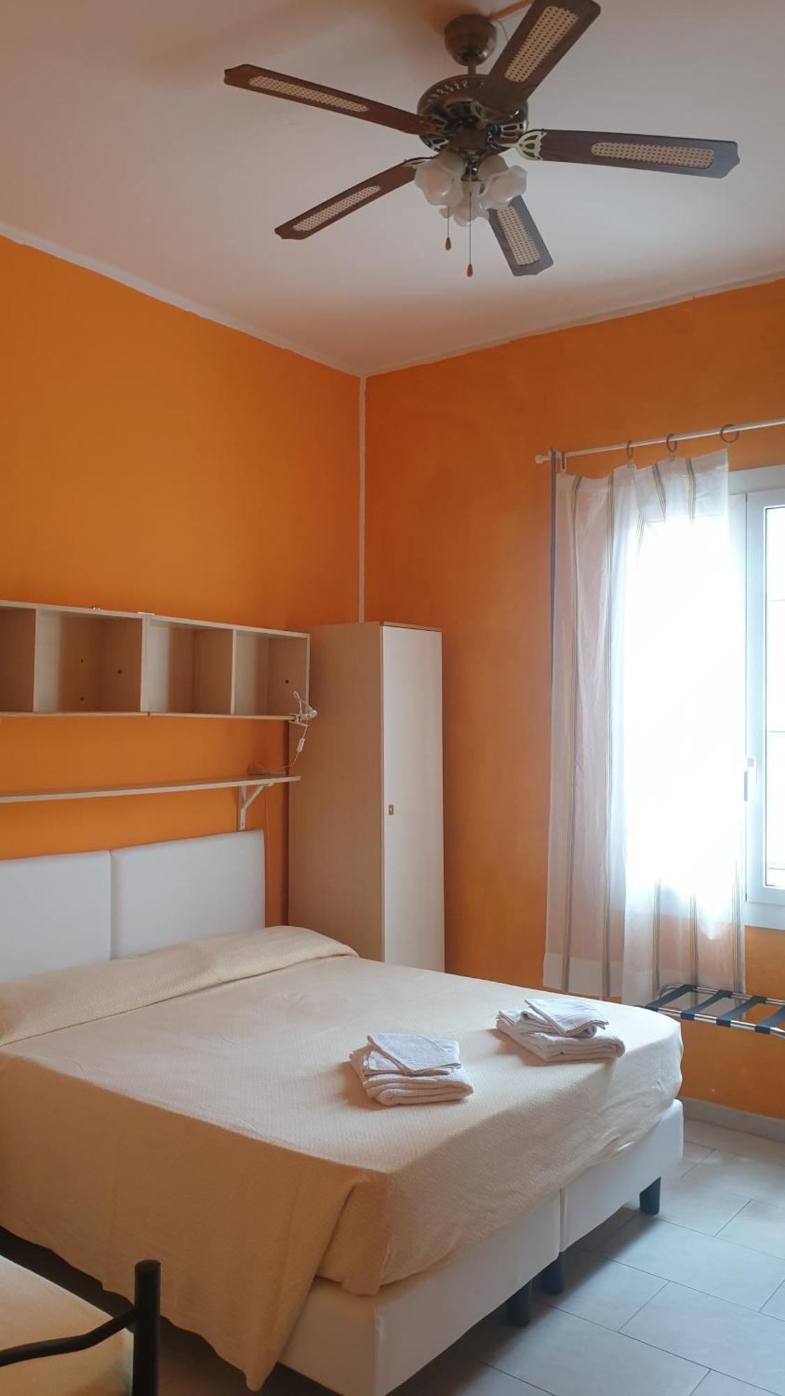Piccolo Hotel Holiday Center Finale Ligure Zewnętrze zdjęcie
